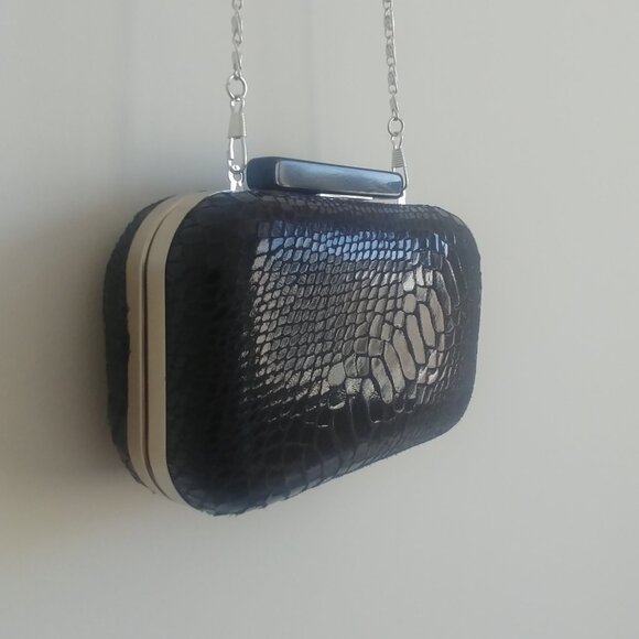 Hard Shell black snakeskin leather look clutch bag silver chain - Picture 6 of 12